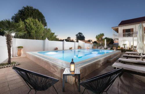 Villa Paradiso: Near beach, superb pool and garden - Photo 4