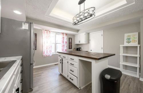 Spacious Duplex Home in Downtown Indy-Family Friendly - Foto 17