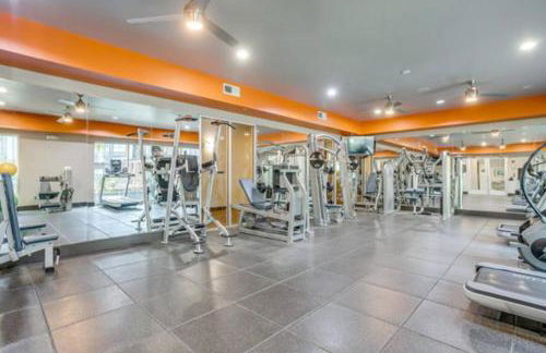 New Apt in DeepEllum with Pool and Parking near Baylor Med - Foto 32