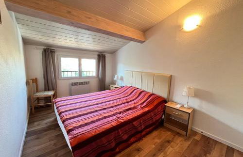 Belle villa entièrement climatisée 4 chambres 10 couchages, fibre WIFI, 2 terrasses parking privatif dans résidence sécurisée piscine commune 800 m de la mer LRCS69 - Foto 14