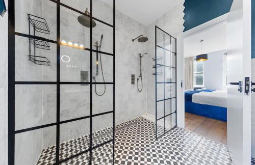 Two Modern Central London Apartments with AC Near Big Ben & Buckingham Palace - Photo 17