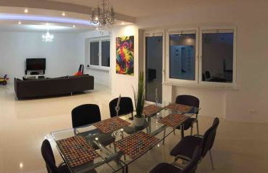 White House Izabelin Family SPA House near Warsaw - Foto 47