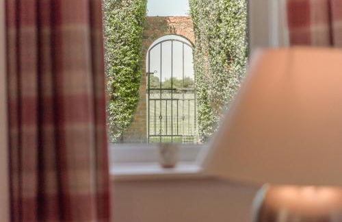 Luxury Isla Cottages Bourne, Dog Friendly with Garden, Parking, Countryside Views, Family Holidays & Easy Access to Town - Foto 57