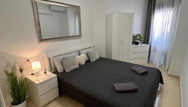 Azure Apartment - Foto 5, towels, wardrobe