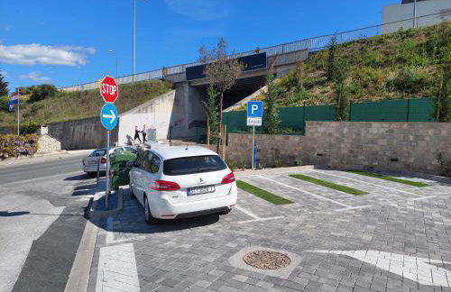 Apartment Paola with free private parking place - Foto 17