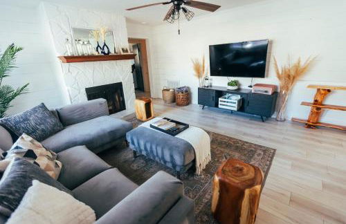 Cozy Family-Friendly home w/ fenced-in backyard - Foto 42