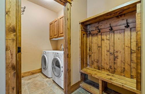 New! Black Bear Inn - Pet friendly - trailer parking - walk to lake - rustic - Foto 22