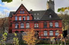 back to school (rote Schule) - Foto 2