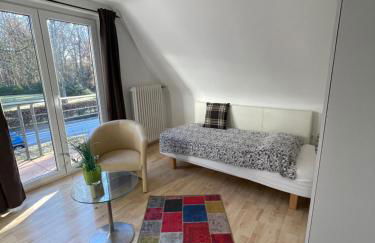 Hamburger Villenviertel, ganzes Haus mit 5 Einbettzimmern,1 Esszimmer - Foto 5