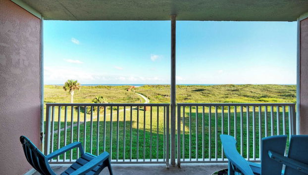 Beachfront Condo, Prvt Balcony w/ View, Pool Access Beach Happy by Avantstay - Foto 5, Interior