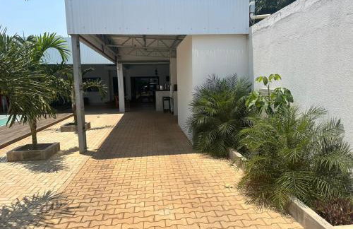 Check-in AUTÔNOMO e Privacidade em Hidro, piscina, casa, garagem até 2, até 3 quartos e 3 ar, 2 banheiros, churrasqueira, máquina de lavar roupas, roupa de cama, todos privativos, insira valor 3 hóspedes e abrimos 2 quartos, já 5 hóspedes usam 3Q - Foto 22