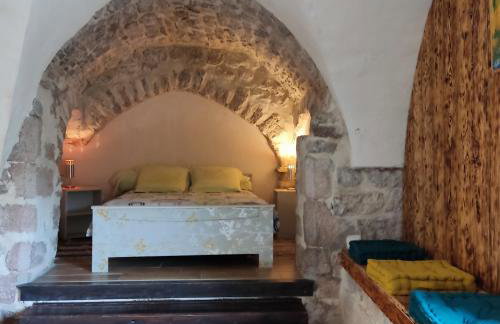 maison pierre et voûte au cœur du village - Photo 20