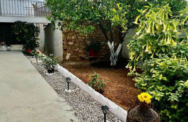 Flower House in Koropi-near airport - Foto 3