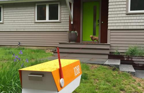 Modern Cottage with Peeks of Ocean Views - Foto 37