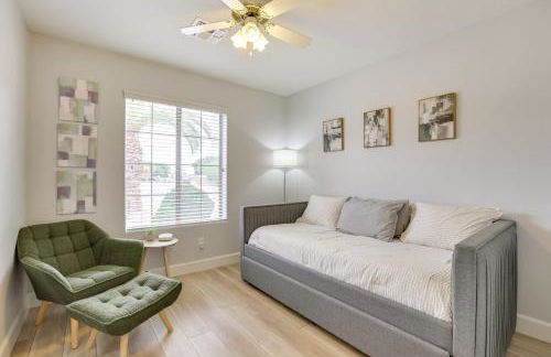 Spacious and Fenced Yard Pet-Friendly Surprise Home - Foto 20