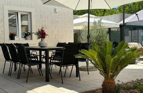 Villa TM with private heated pool, poolhouse & private garage - Photo 24