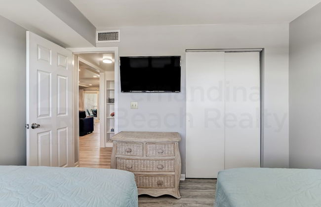 Fully Remodeled Condo with Atlantic Ocean View and Access to Private Fishing Pier by RedAwning - Foto 10