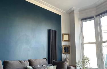 The Clock Tower Apartment - Spacious, Modern, 2 Bedroom Apartment , Southsea with Free parking - sleeps 4 - Photo 14