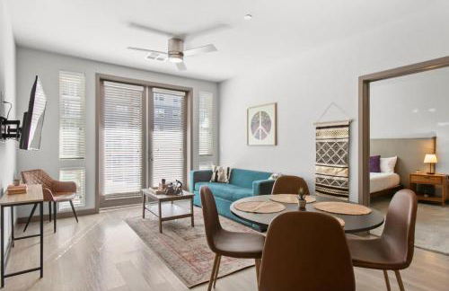 Cozysuites PHX RORO Gym Pool Pets Parking #12 - Photo 17