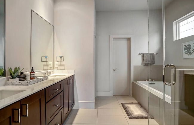 Luxury Downtown Getaway With Breathtaking Views - Foto 27