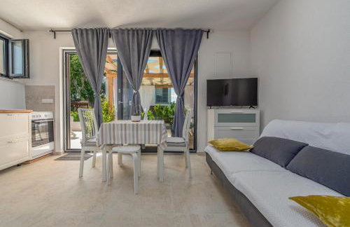 Apartment Varos with shared pool - Foto 21