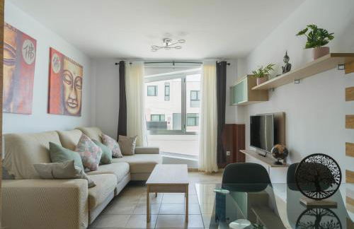 Adosado en Telde con piscina y vistas al mar - Foto 5