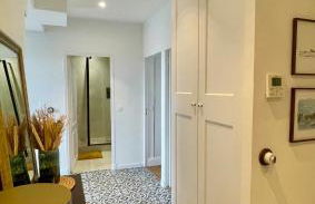 Bright, Spacious 2 Bedroom Apartment, Walk to Beach & Old Town - Foto 7