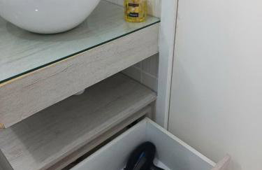 Apto Completo e Confortável Famílias e Trabalho - Foto 31