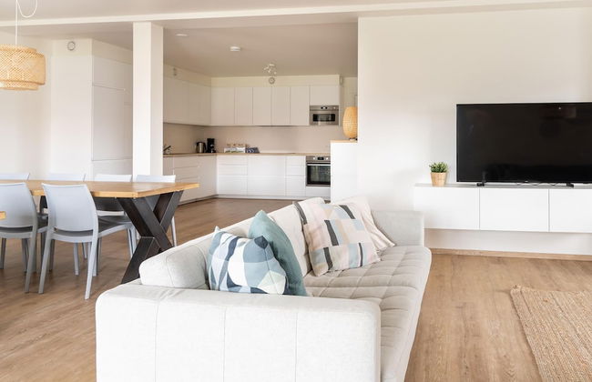 Holiday Home in Nes With Garden - Photo 12