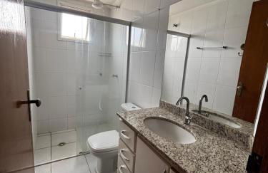 apartamento mobiliado 2 quartos com ótima localização - Foto 5