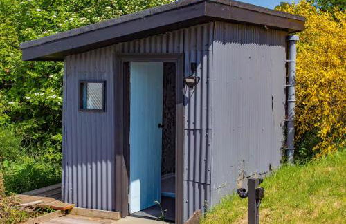 Luxury Airstream Getaway with Sauna and Hot Tub - Photo 19