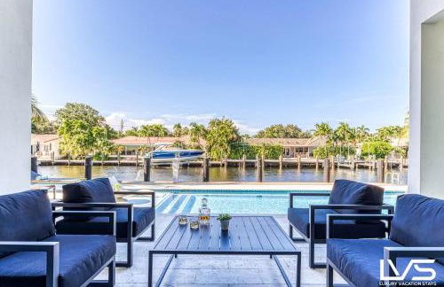 VillaBella Ultra LUXE 100ft Waterfront Villa 5Min2Beach - Foto 44
