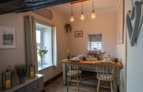 Beech Cottage - Family Cottage in the Peak District - Photo 27