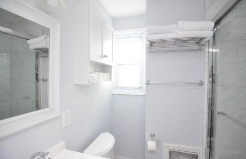 Spacious Home with Parking, Laundry - Near RU, RWJ, NJ Transit - Foto 33