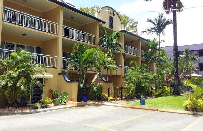 The York Beachfront Holiday Apartments - Photo 49