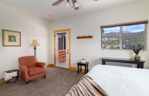 Escape to Tranquility: Amazing Cabin Near Zion - Foto 10