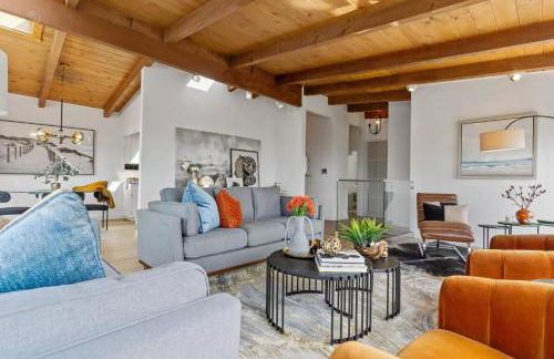 Serene Oceanview Escape with Expansive Deck home - Foto 13