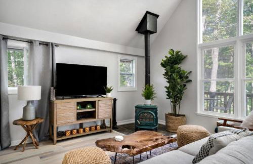 Modern Cabin w Hot Tub & Indoor Pool Gym Access! - Foto 6