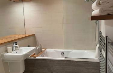 Stunning city centre flat with a terrace - Foto 31