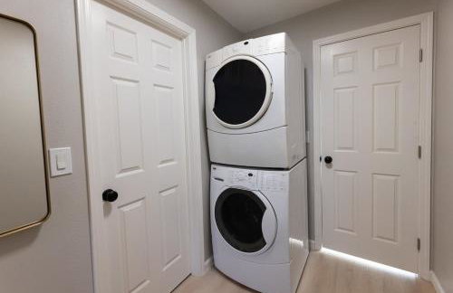 Comfortable Willow Glen Home w Central AC&Heater - Foto 61