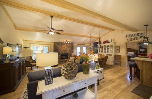 C21, Three bedroom, three bath log-sided, luxury Harbor North cottage with hot tub cottage - Foto 37