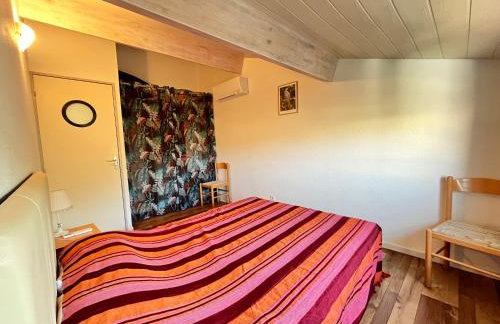 Belle villa entièrement climatisée 4 chambres 10 couchages, fibre WIFI, 2 terrasses parking privatif dans résidence sécurisée piscine commune 800 m de la mer LRCS69 - Foto 15