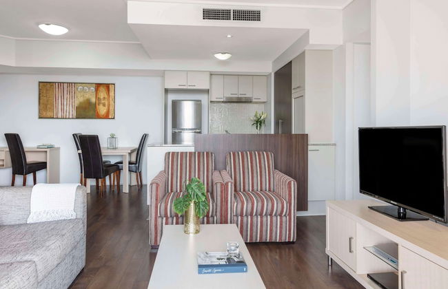 Oaks Brisbane Aurora Suites - Photo 26