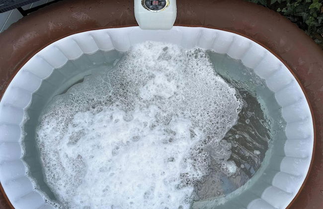 Coastal Cosy Cabin With hot tub - Foto 8