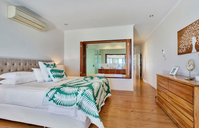 Seascape Luxury Beachfront Holiday House - Foto 5