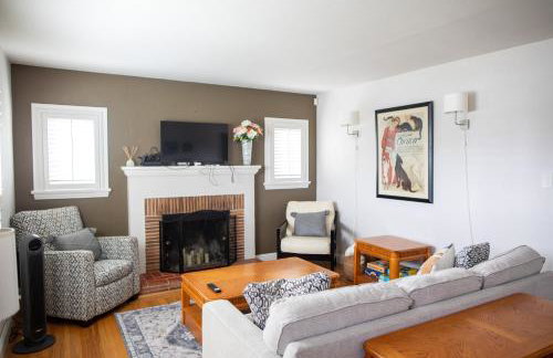 Historic, Family-Friendly Home in Downtown - Photo 48