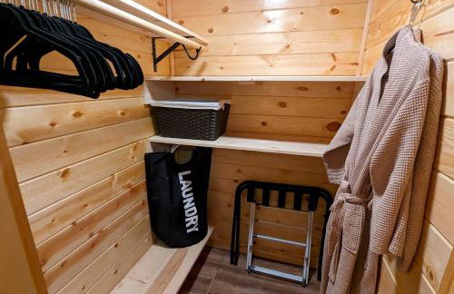 Yellowstone's Treasure Cabins - Foto 140