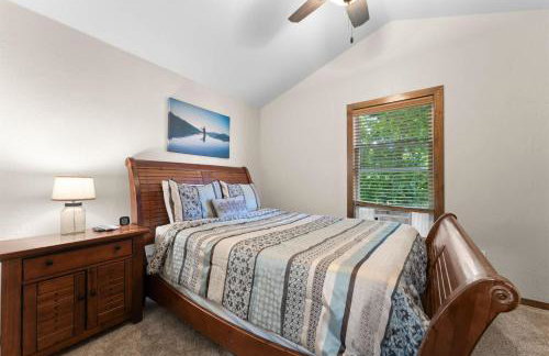 Hickory Hideaway with Communal Pool Access - Photo 59