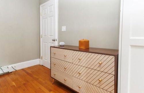 In-Unit Laundry Your Family and Friends Space - Foto 9