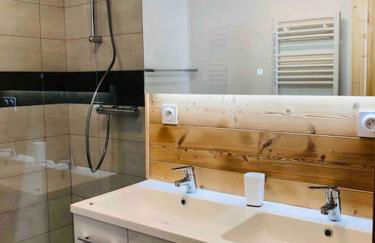 Appartement T4 8 couchages spacieux et cosy au pied des pistes - Foto 15